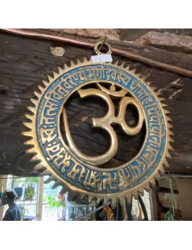 OM mural en laiton nepal