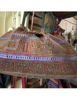 sac Hmong broderie a points...